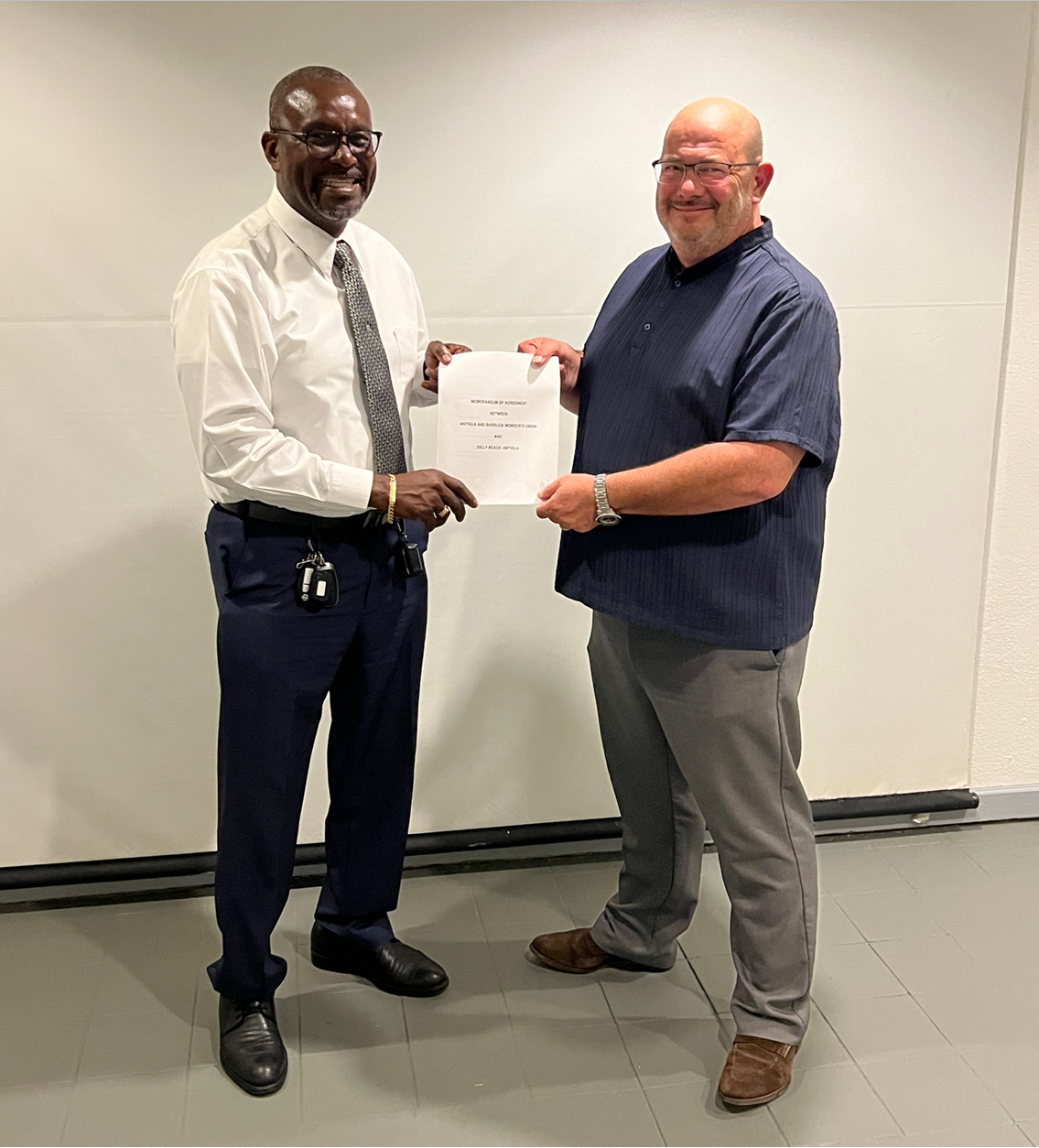 ABWU and Jolly Beach Resort Sign New Collective Bargaining Agreement